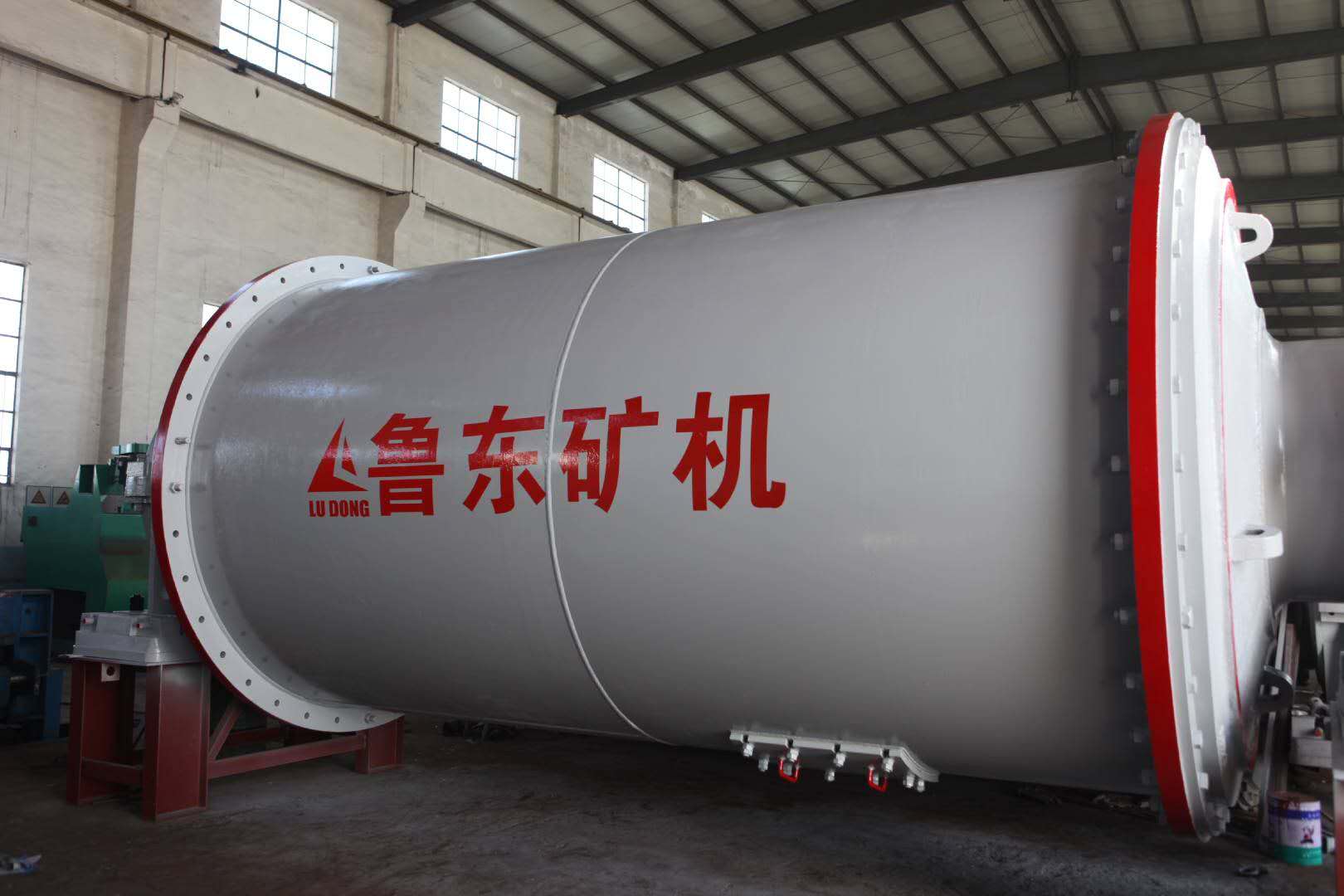 球磨機生產(chǎn)廠家:提高球磨機產(chǎn)量改良辦法有哪些